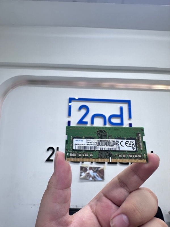 Ram laptop Samsung 8GB - bus 3200 ddr4 - Màu xanh - Ngoại hình 98% - Body