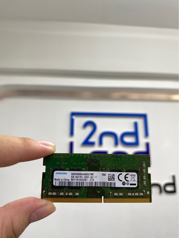 RAM Laptop Samsung 8GB ddr4 bus 2400mhz (M471A1K43CB1-CTD) - Màu xanh - Ngoại hình 98% - Body