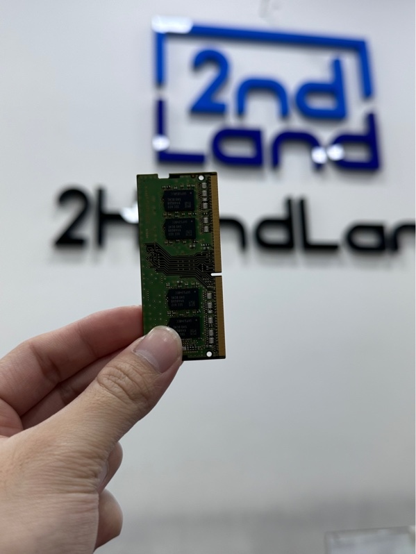 RAM laptop Samsung M471A1K43DB1-CWE 8GB DDR4 Bus 3200MHz - Màu xanh - Ngoại hình 97% - Body