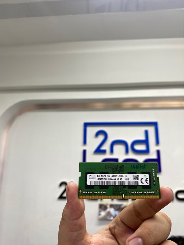 RAM Laptop SK Hynix 4GB DDR4 Bus 2666MHz - Màu xanh - Ngoại hình 98% - Body