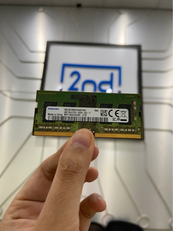 Ram Samsung - 4GB DDR4 Bus 2666 - Màu xanh - Ngoại hình: 98% - Body