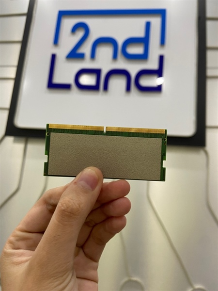 Ram Samsung 8GB DDR5 - Màu xanh - Ngoại hình: 98% - Kèm hộp đựng 2