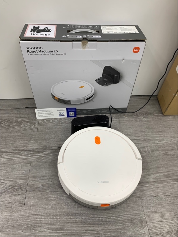 Robot hút bụi Xiaomi E5 - Màu trắng - Ngoại hình: 97% - Fullbox