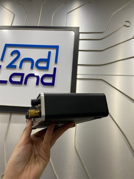 Roland Audio Interfaco Quad-Capture In Working Condition - Màu đen - Ngoại hình: 97% - Body - Kèm nguồn 3