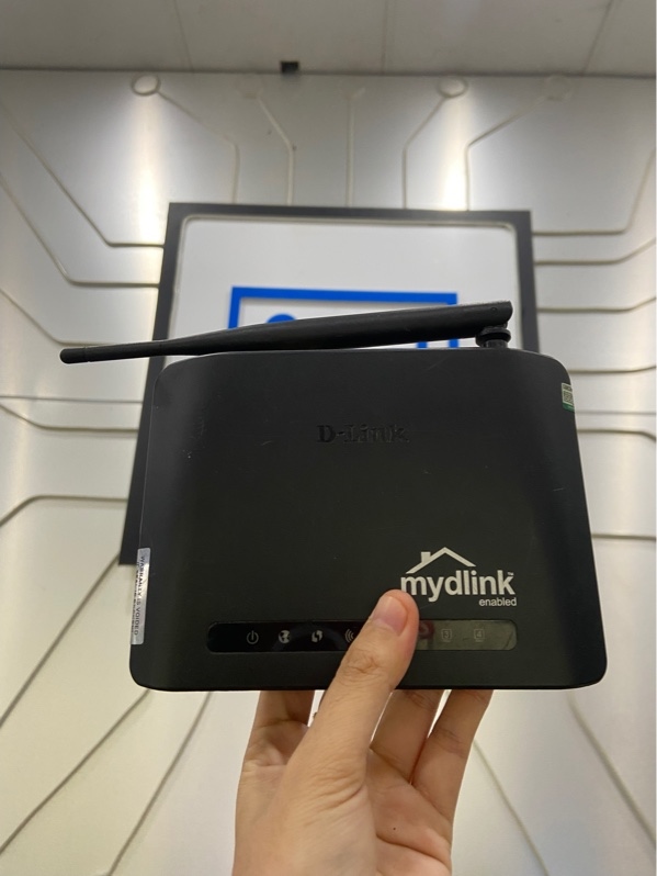 Router D-Link DIR-600L - Màu đen - Ngoại hình: 97% - Kèm nguồn