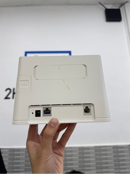 Router Huawei 4G Router 2 - Màu trắng - Ngoại hình 97% - Fullbox 3