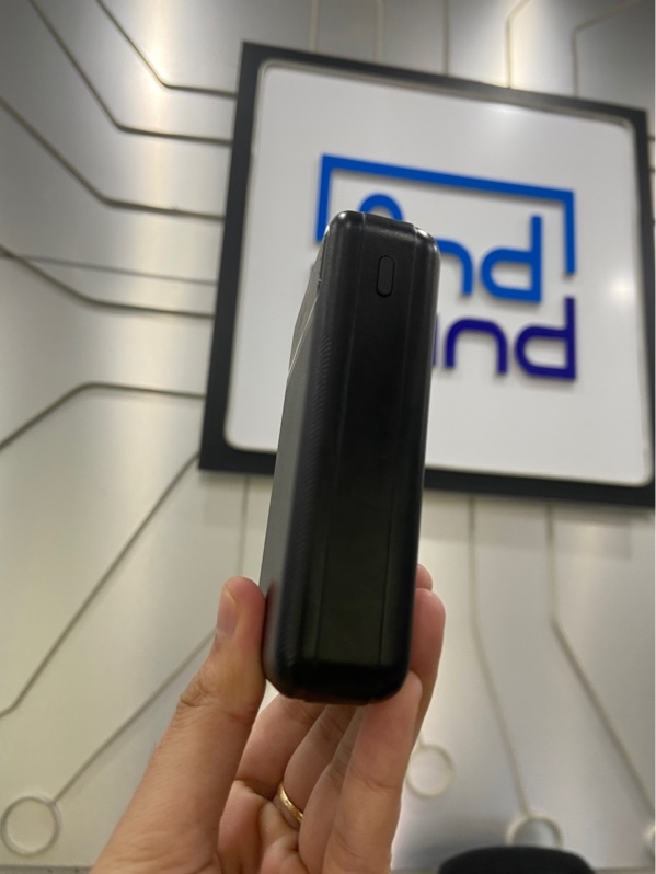 Sạc dự phòng AVA+10000mAH - Màu đen - Ngoại hình: 98% - FullBox