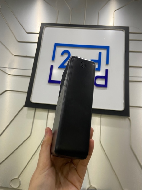 Sạc dự phòng Guteck - 50000mah - Màu đen - Ngoại hình: 97% - Body