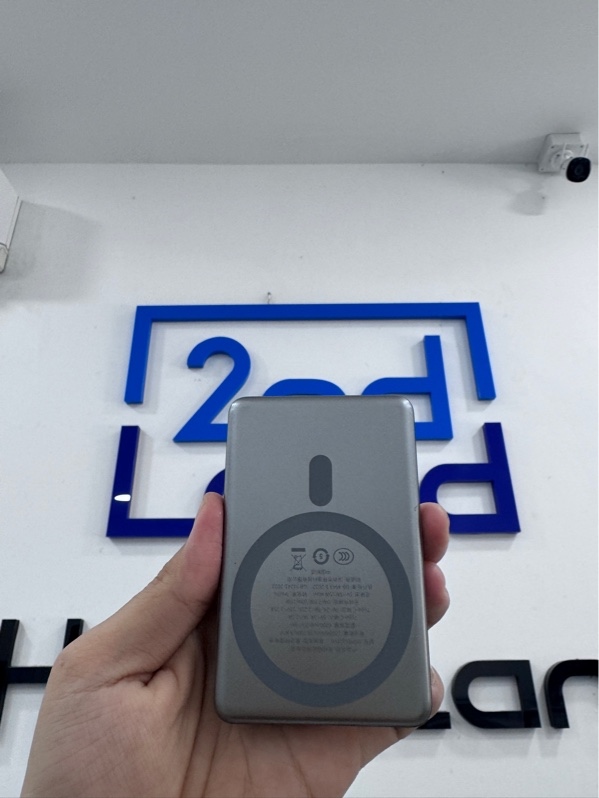Sạc dự phòng không dây từ tính MOVESPEED YSPBS10Pro - 10000mAh - Màu xám - Ngoại hình 97,5% - Trầy xước nhẹ - Body