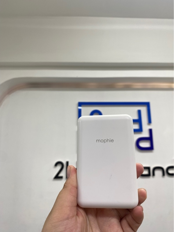 Sạc dự phòng Mophie Essentials Snap+ 401112183 - 10000mah - Màu trắng - Ngoại hình 97.5% - Kèm Box
