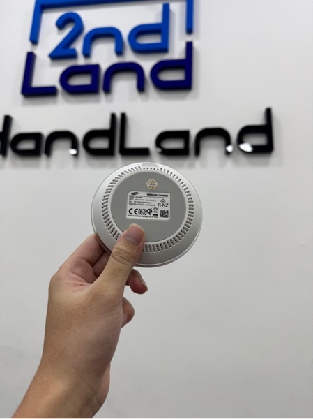 Sạc không dây samsung EP-PN920 - Màu trắng - Ngoại hình 97% - Body 3