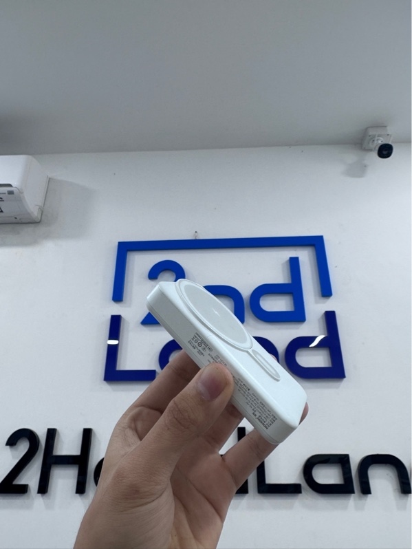 Sạc magsafe Nohon NX-P67 - 10000mAh - Màu trắng - Ngoại hình 97% - Ố vàng nhẹ, trầy xước - Body