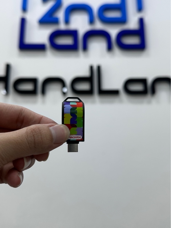 SanDisk USB-C Flash Drive 128GB: FIFA World Cup 2026 - Màu đen - Ngoại hình 98% - Fullbox
