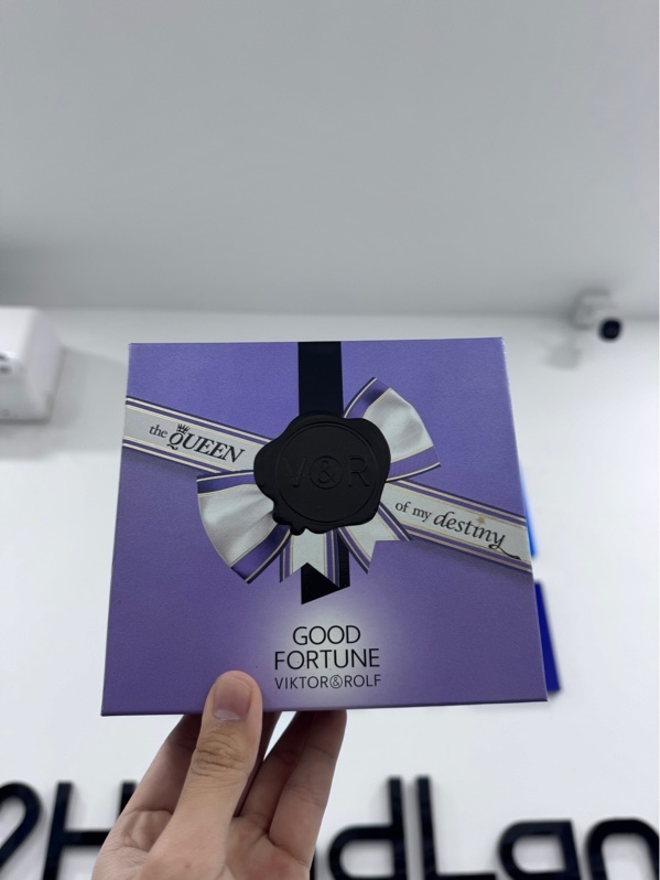 Set 2 nước hoa Good Fortune Viktor & Rolf EDP Good Fortune Viktor & Rolf - EDP - 50ml, Good Fortune Viktor & Rolf EDP - 10ml - Chai 50ml chữ mòn - Kèm box