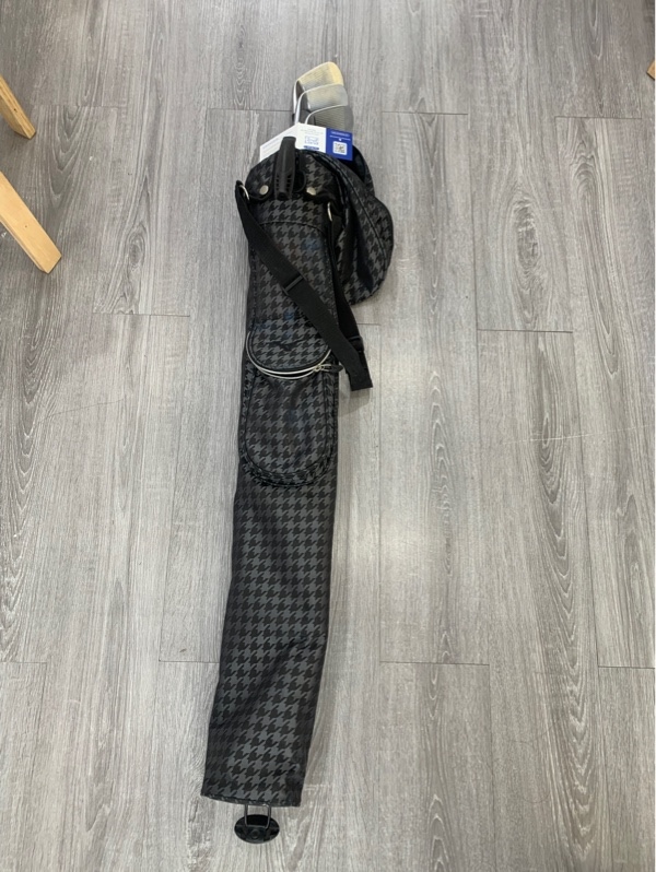 Set 3 gậy golf sắt Kirkland Signature - Size G/S/L - Màu bạc - Ngoại hình: 97% - Kèm túi