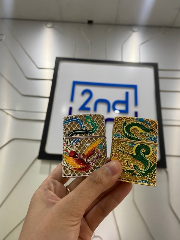Set ZIPPO USA Rồng Phượng cao cấp Limited - ZN285 - Màu bạc - Ngoại hình: 98% - Thiếu 1 miếng dây chuyền - Kèm Box