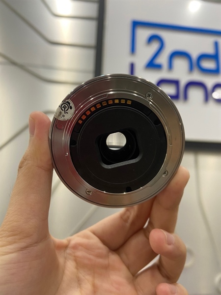 Sony 16mm F/2.8 - Ngàm E - Màu bạc - Ngoại hình: 98% - Body 2