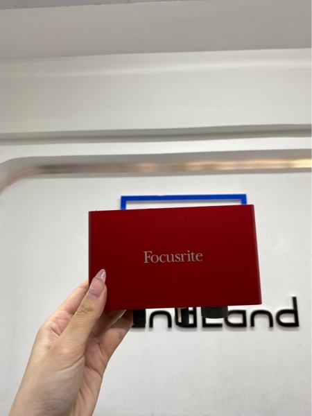 Sound Card Focusrite Scarlett Solo (Gen 3) - Màu đỏ - Ngoại hình 97,5% - rớt vỏ nút vặn - Kèm box, dây usb C