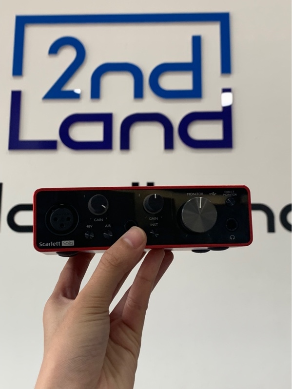 Sound card Focusrite Solo Gen 3 - Màu đỏ - Ngoại hình: 97% - Fullbox