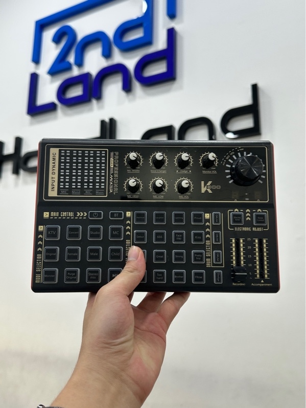 Sound card SK300 Professional Mixer - Màu đỏ đen - Ngoại hình 97% - Mất 1 núm gặt âm lượng - Kèm dây nguồn