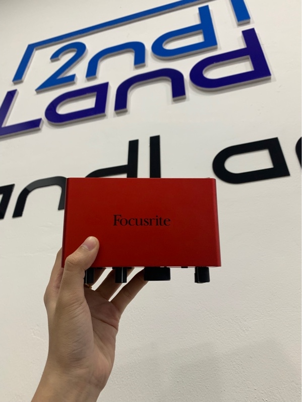 Soundcard Focus Solo Gen 4 - Màu đỏ - Ngoại hình: 97% - Kèm nguồn