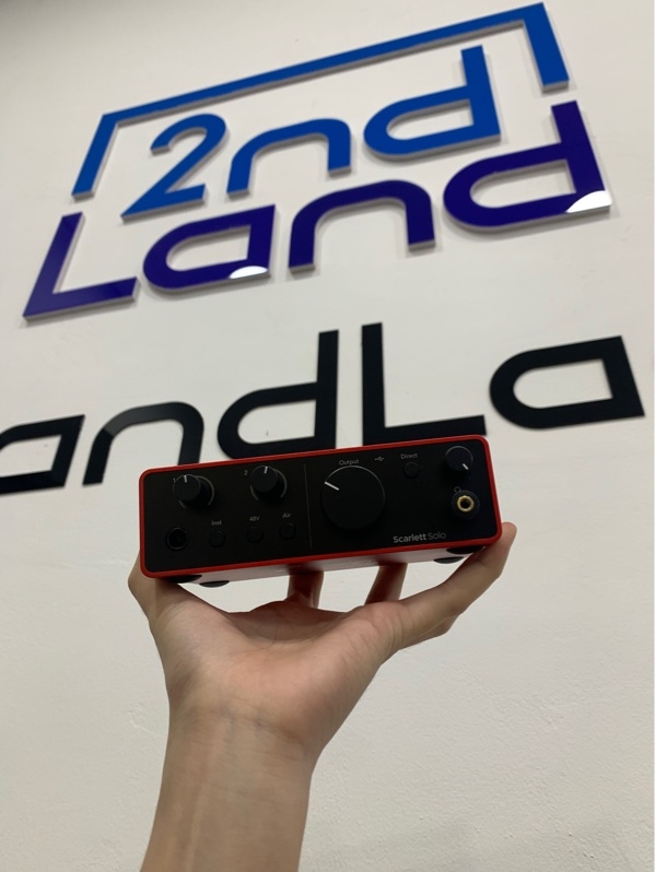 Soundcard Focus Solo Gen 4 - Màu đỏ - Ngoại hình: 97% - Kèm nguồn