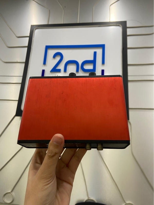 Soundcard Focusrite Scarlett Solo Gen 2 - Màu đỏ - Ngoại hình: 97% - Xước nhiều, dây kết nối rỉ sét - Kèm dây kết nối