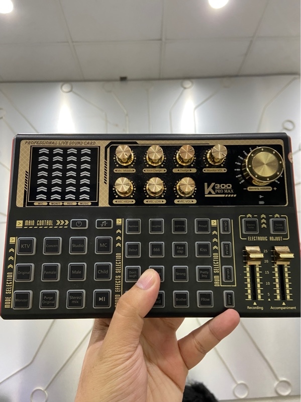 Soundcard K300 Pro Max - Màu đen - Ngoại hình: 97.5% - Body