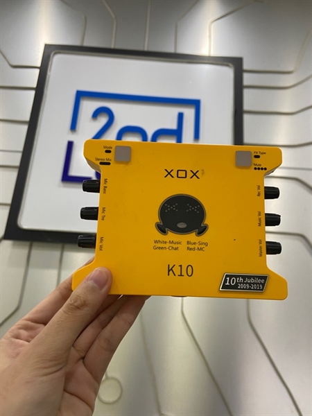 Soundcard XOX K10 - Màu vàng - Ngoại hình: 98% - Kèm dây nguồn + dây 3.5 + dây livestream + dây micro + shock mount + Mic isk at100