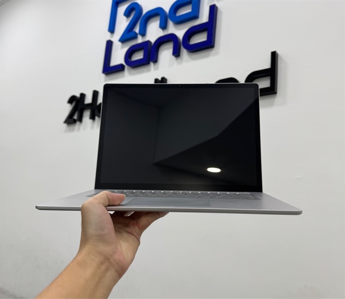 Surface Laptop 3 - Ryzen 5 Microsoft Surface (R) Edition - Ram 8/128GB SSD (94%) - Pin 77% - Màu bạc - Ngoại hình 97% - Màn ám bản lề hơi lỏng - Kèm sạc 2