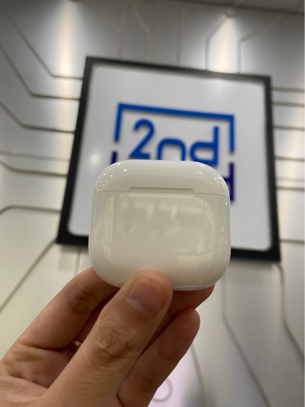 Tai nghe Airpod 4 ANC - Màu trắng - Ngoại hình: 98% - Mất tìm - Kèm Box