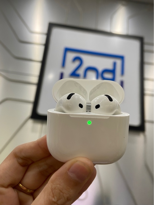 Tai nghe Airpod 4 ANC - Màu trắng - Ngoại hình: 98% - Mất tìm - Kèm Box