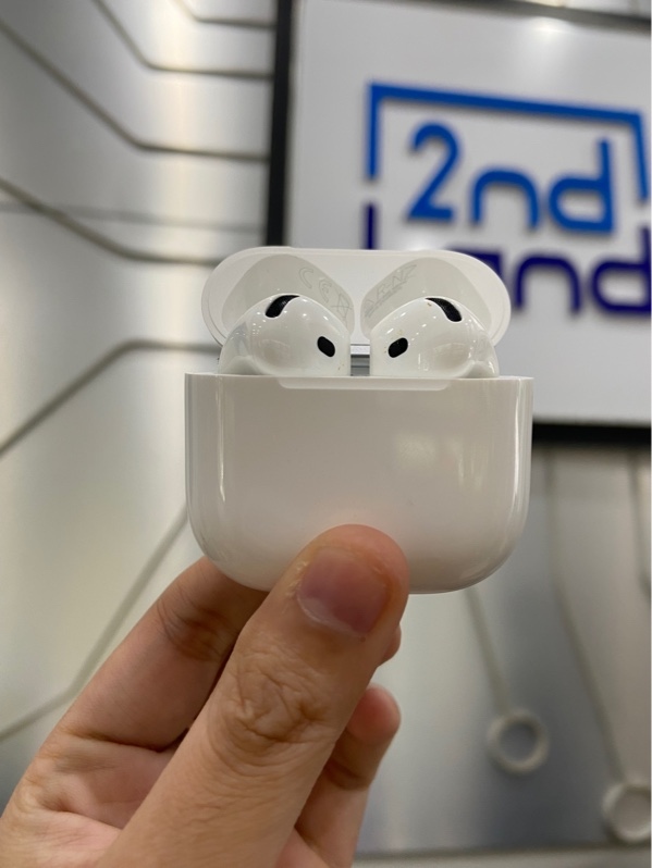 Tai nghe Airpod 4 - Màu trắng - Ngoại hình: 98% - FullBox