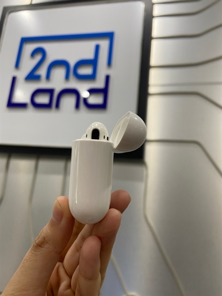 Tai nghe Airpods 1 - Màu trắng - Ngoại hình: 97% - Body 2