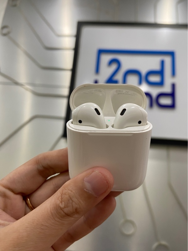 Tai nghe Airpods 1 - Màu trắng - Ngoại hình: 97% - Xước thân, ố - Body