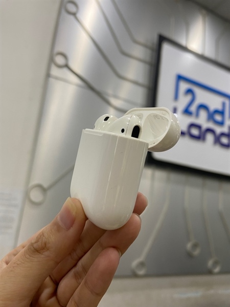 Tai nghe Airpods 1 - Màu trắng - Ngoại hình: 98% - Body 2