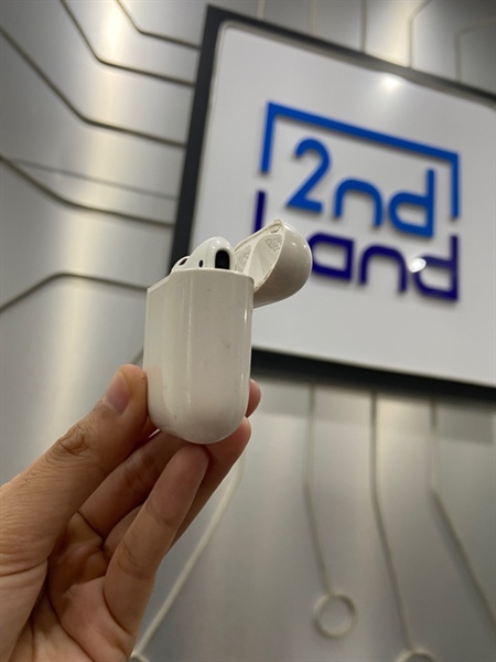Tai nghe Airpods 2 - Màu trắng - Ngoại hình: 95% - Kèm Box 3