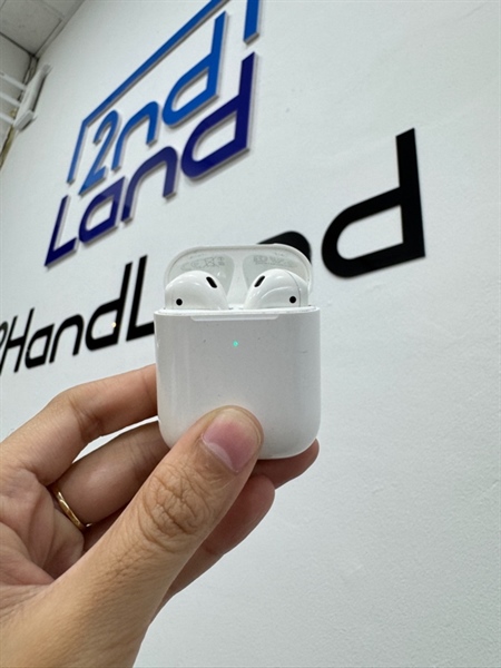 Tai nghe Airpods 2 - Màu trắng - Ngoại hình: 97% - Body 1