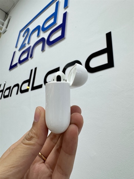 Tai nghe Airpods 2 - Màu trắng - Ngoại hình: 97% - Body 2