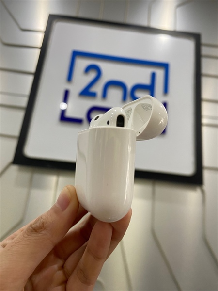 Tai nghe Airpods 2 - Màu trắng - Ngoại hình: 97% - Cấn vỏ - Body 2