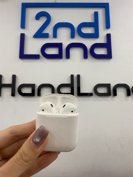 Tai nghe Airpods 2 - Màu trắng - Ngoại hình 97% - Case trầy , tai ố - Kèm Box 2