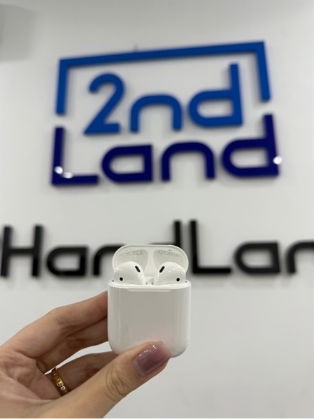 Tai nghe Airpods 2 - Màu trắng - Ngoại hình 97% - Case trầy , tai phải hở - Body 1