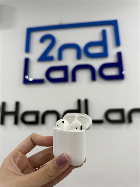 Tai nghe Airpods 2 - Màu trắng - Ngoại hình 97% - Case trầy , tai phải hở - Body 2