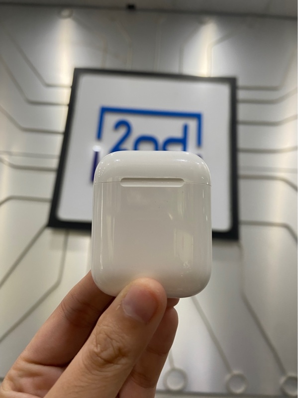 Tai nghe Airpods 2 - Màu trắng - Ngoại hình: 97% - Trầy xước - Body