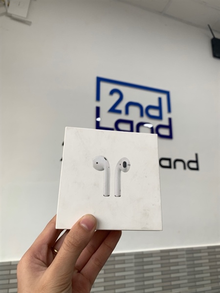 Tai nghe Airpods 2 - Màu trắng - Ngoại hình: 97% - Trầy xướt - Box 3