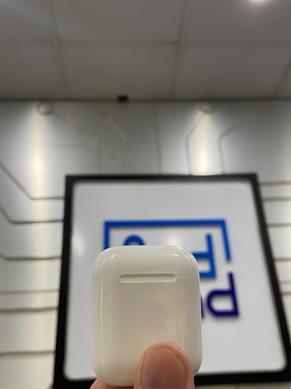 Tai nghe Airpods 2 - Màu trắng - Ngoại hình: 98% - Body