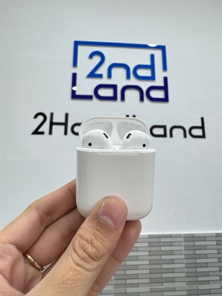 Tai nghe Airpods 2 - Màu trắng - Ngoại hình: 98% - Body 11