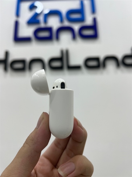Tai nghe Airpods 2 - Màu trắng - Ngoại hình 98% - Body - Kèm case 2