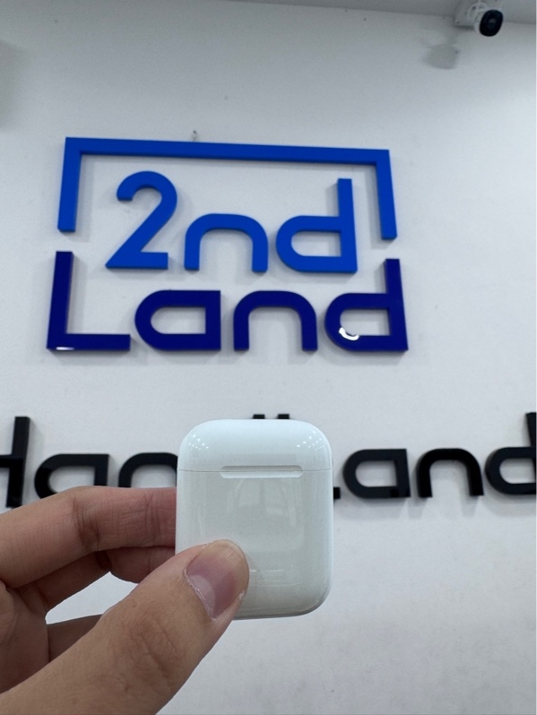 Tai nghe Airpods 2 - Màu trắng - Ngoại hình 98% - Kèm box