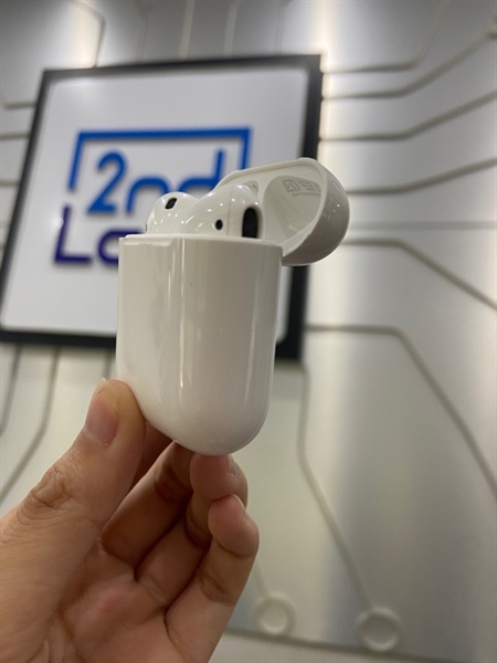Tai nghe Airpods 2 - Màu trắng - Ngoại hình: 98% - Kèm Box 3